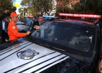 Governo de MS entrega viaturas e equipamentos para combate aos incêndios no Pantanal e Polícia Penal