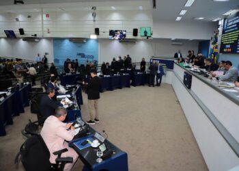 Vereadores votam veto da prefeitura à destinação de R$ 8,7 milhões para entidades, em Campo Grande