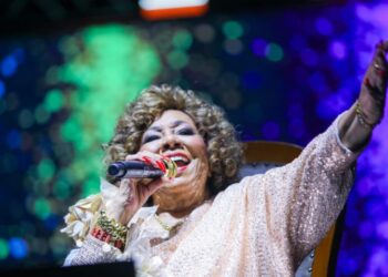 Histórico: Alcione reúne mais de 10 mil em noite de emoção no Festival América do Sul