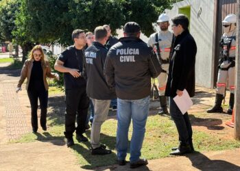 Polícia e Energisa vistoria imóveis na Região Lagoa contra o furto de energia elétrica