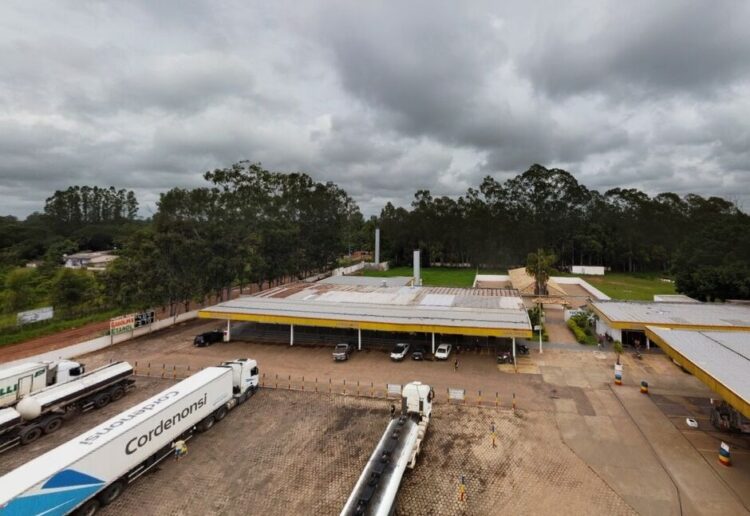 Idoso de 71 anos morre prensado por veículos em posto de combustível da Capital