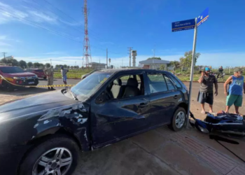 Motociclista de 21 anos morre ao colidir com carro em cruzamento do Nova Campo Grande