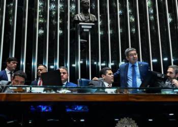 Governo Lula não pagou emendas de 347 parlamentares até votação de projeto do IOF