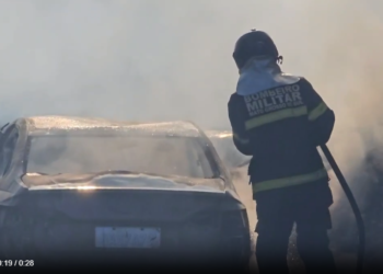 Vídeo: Colisão grave de carro e caminhão provoca mortes e fogo na BR-262 em Miranda