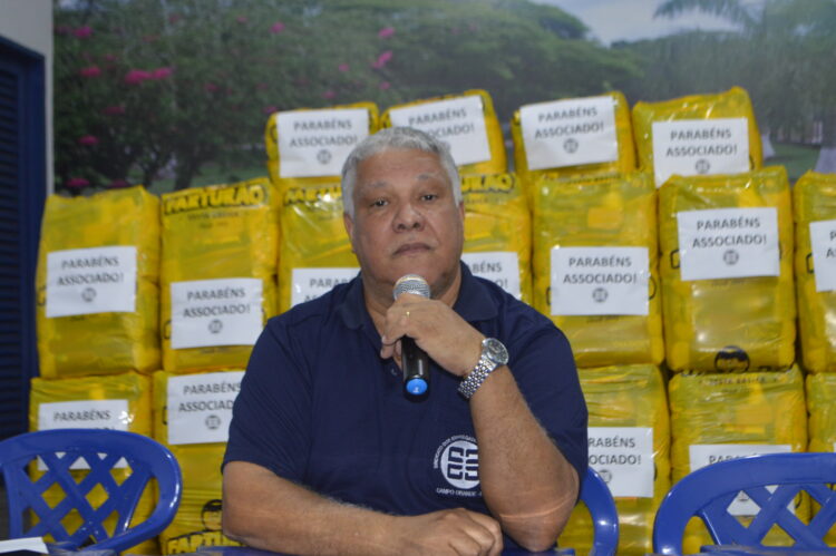 Comércio de material de construção de CG não pode abrir no feriado