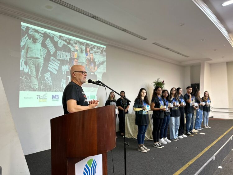 Fundação Manoel de Barros lança ´9º Concurso de Redação´ para incentivar leitura e escrita entre jovens
