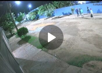 Vídeo: Jovens desligam padrão da UBS Santa Emília e R$ 300 mil em vacinas contra a gripe são perdidos