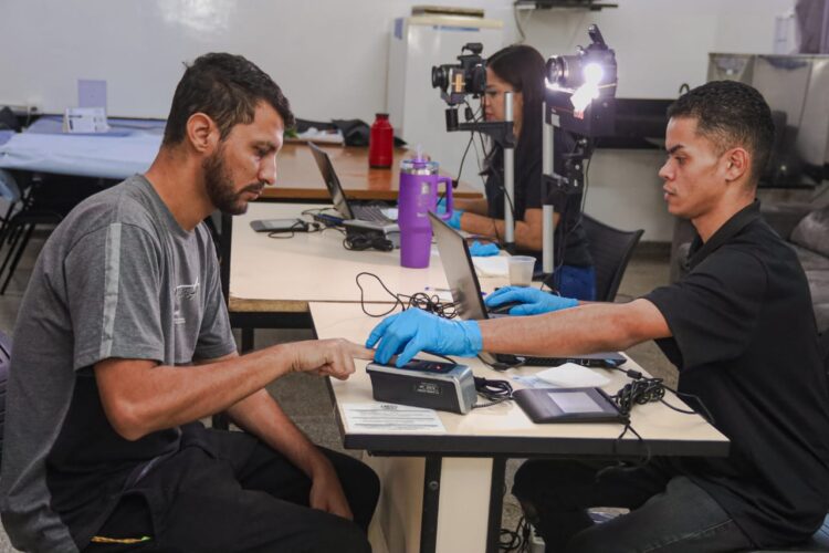 Todos em Ação tem grande adesão e distribuição de mudas é destaque do último sábado
