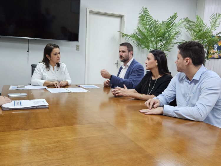 Águas Guariroba e Prefeitura de Campo Grande renovam convênio do programa “Córrego Limpo”