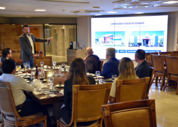 Fiems discute com poder público e iniciativa privada aumento de vagas nas creches da Capital