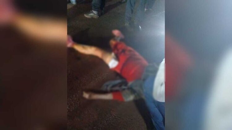 Idosa desce ônibus, é atropelada por caminhão e morre ao atravessar rodovia na fronteira