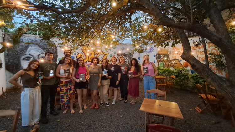 Sete anos de leituras: Leia Mulheres Campo Grande promove encontro especial com obra de Socorro Acioli