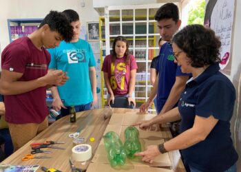 Programa que oferece 1.250 bolsas de Iniciação Científica no Ensino Médio está com inscrições abertas