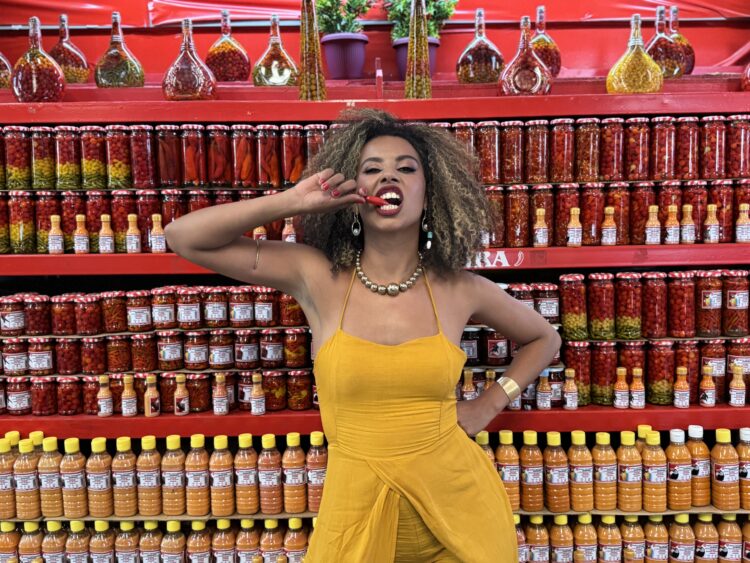 Cantora Mel Dias lança ‘Pimenta’ para mostrar força da mulher preta pantaneira