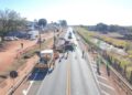 Concessionária faz obra emergencial no km 474 da BR-163 onde andarilho pôs fogo em tubulação