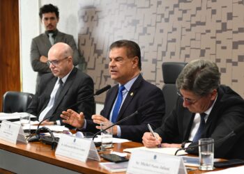 Senador Nelsinho Trad lidera missão do Senado aos EUA contra tarifaço de Trump com apoio da CNI