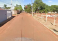 Dupla de jovens é alvo de emboscada e baleada em frente de casa no Aero Rancho