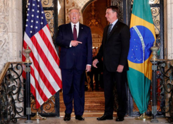 Itamaraty convoca diplomata dos EUA para prestar esclarecimentos após embaixada defender Bolsonaro