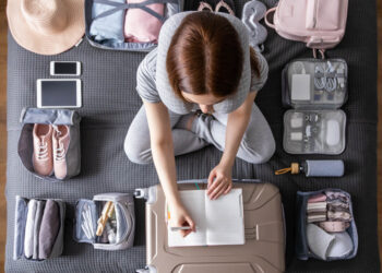 Viagens de férias: quais cuidados ajudam a evitar problemas intestinais?