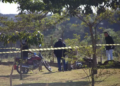 Homem é encontrado morto com tiro no queixo ao lado de moto na região do Caiobá