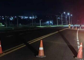 Homem morre com o corpo partido ao meio ao ser atropelado em Itaquiraí