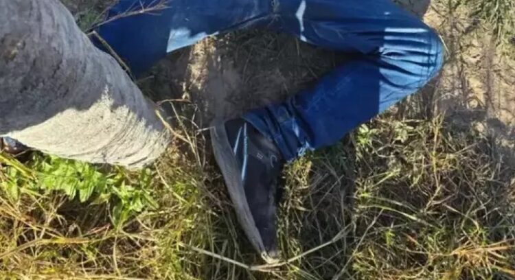 Homem é encontrado morto a golpes de faca em cidade da fronteira