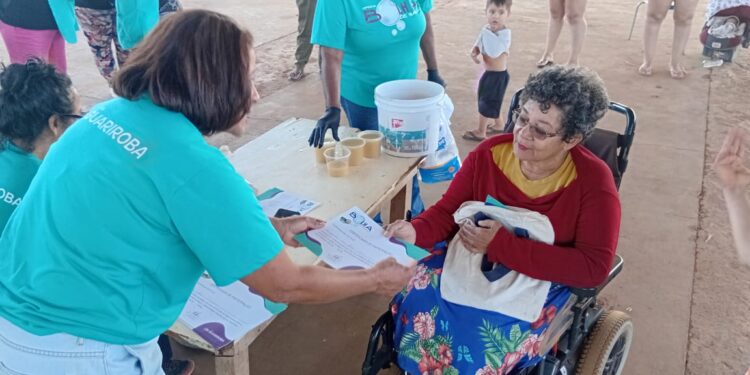 Projeto garante renda para mulheres na confecção de sabão a base óleo de cozinha reciclável