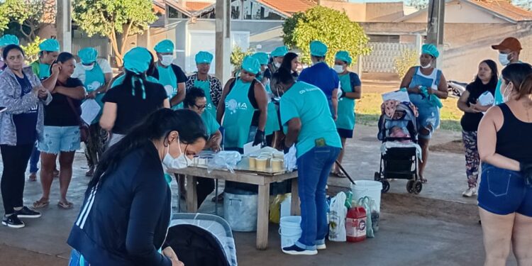 Projeto garante renda para mulheres na confecção de sabão a base óleo de cozinha reciclável