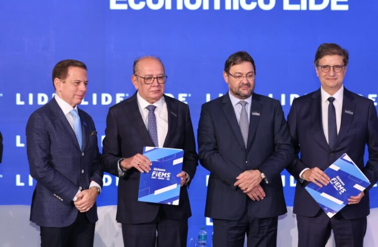 Longen discute futuro do trabalho em seminário com Gilmar Mendes e Paulo Gonet