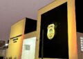 Mãe denuncia filho por agressão e polícia apreende arma com cartuchos intactos na casa dele