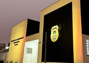 Mãe denuncia filho por agressão e polícia apreende arma com cartuchos intactos na casa dele