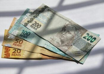 Com nova decisão do STJ, servidor público pode ter direito a mais dinheiro no 13º e nas férias