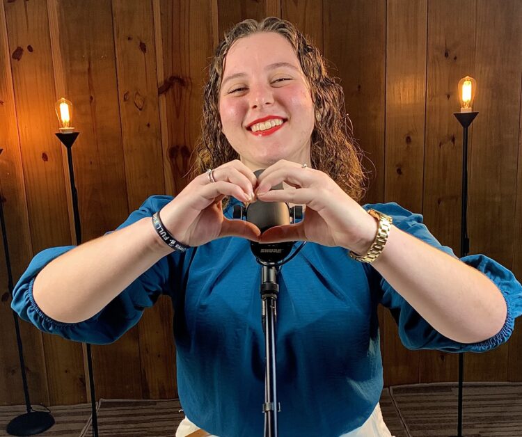 Ingrid Grando lança clipe de One of Us este mês e celebra novos caminhos na música