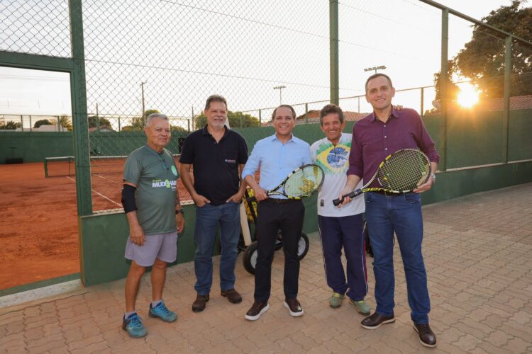 Coronel David visita associação esportiva em Três Lagoas, anuncia emenda para transporte de crianças e reforça compromisso com segurança e saúde