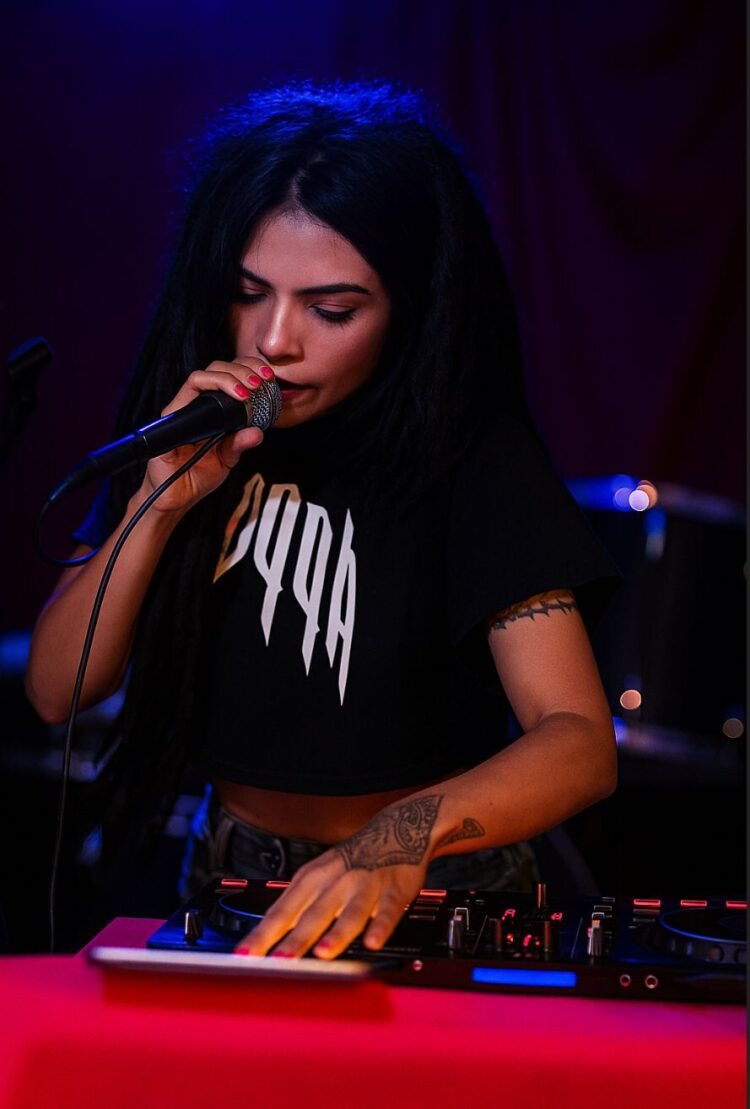 FIT Dourados: sexta tem peça com a atriz Liz Sória e Bar do FIT com Navalha