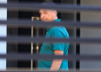 Prisão de Bolsonaro pelo STF tem apoio de 50% dos brasileiros e rejeição de 43%, diz Datafolha