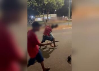 Capivara News TV: Briga de gangues escolares tem facões e envolve até a PM no Coophavilla II