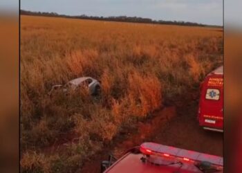Capotamento na MS-465 mata uma mulher e deixa mais duas pessoas feridas
