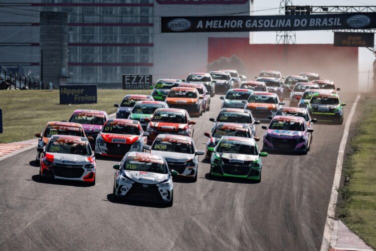 Turismo Nacional estreia em Campo Grande com grid lotado e campeonato “quente”
