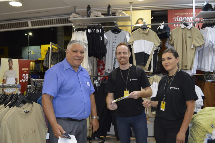 No Dia do Comerciário, sindicato destaca o papel desse profissional na economia