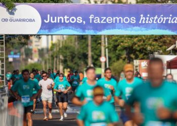 Com 144 mil copos de água, bebedouro e chuveirões, Águas Guariroba garante hidratação de atletas na Corrida do Pantanal