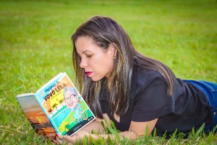 Reedição de “Histórias da Vovó Léla” faz a literatura regional ecoar entre águas, afetos e memórias