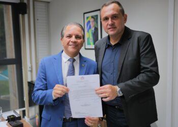 Coronel David leva à Secretaria de Educação pedido de reforma da Escola Estadual José Ferreira em Três Lagoas