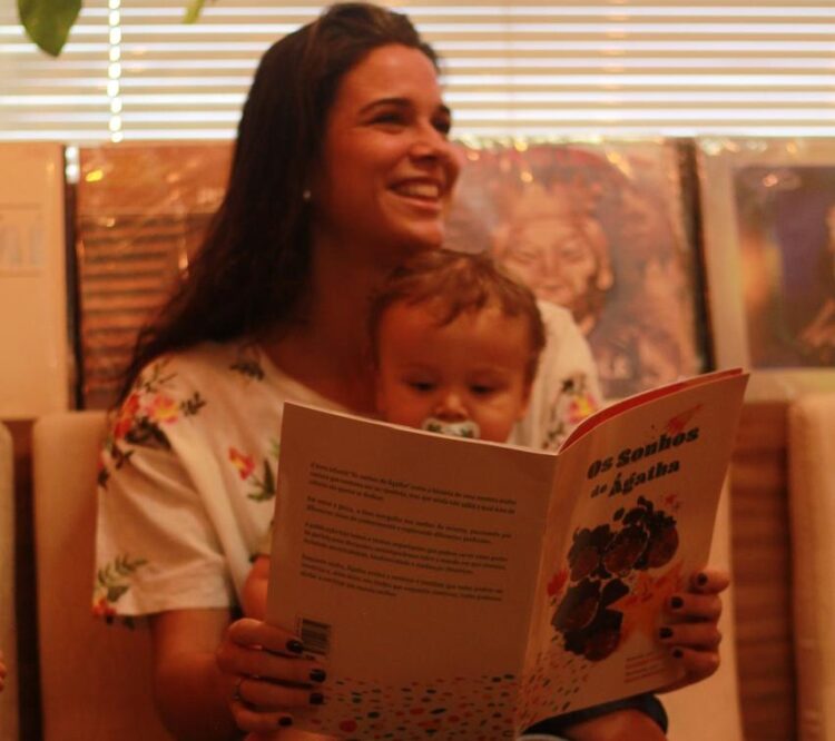Escritora apresenta livro sobre garota cientista na Bienal Pantanal