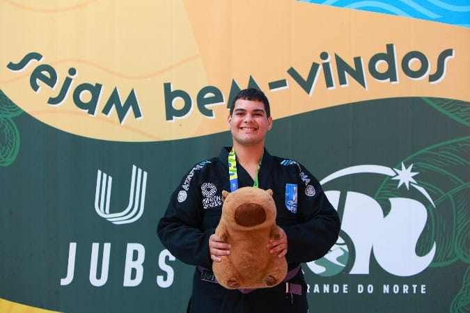 João Pedro Machini, o “João Capivara”, conquista o 3º lugar no JUBs 2025 e leva MS ao pódio