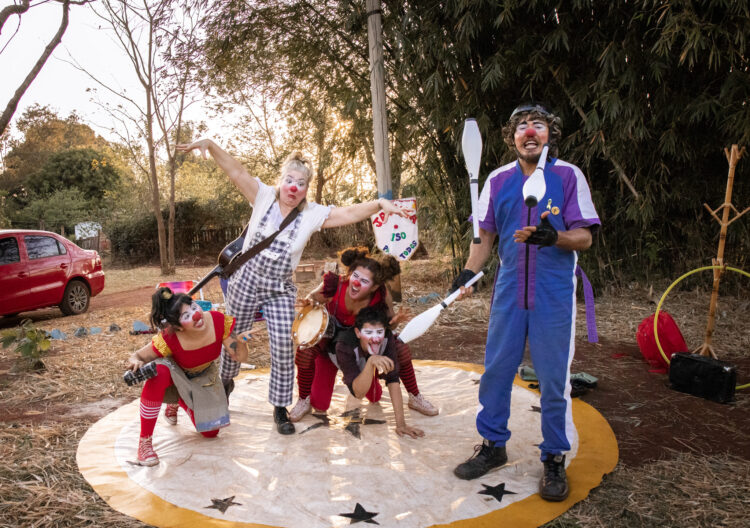 Para toda família: praça do Leão recebe espetáculo circense ´Em busca do Japuka´ neste sábado