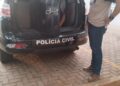 Homem que tentou matar ex e amiga dela jogando carro em cima delas é preso em Rio Brilhante