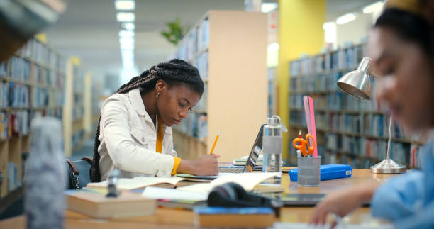 Atualização constante: por que o profissional do futuro nunca para de aprender