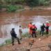 Bombeiros fazem buscas por corpo de homem visto rodando no Rio Anhanduí no Aero Rancho