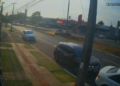 Capivara News TV: Em alta velocidade, carro de alta potência arrebenta poste na Av. Mato Grosso
